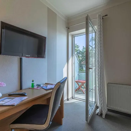 Ferienapartment _ploetz_ Am Goldbe アパート